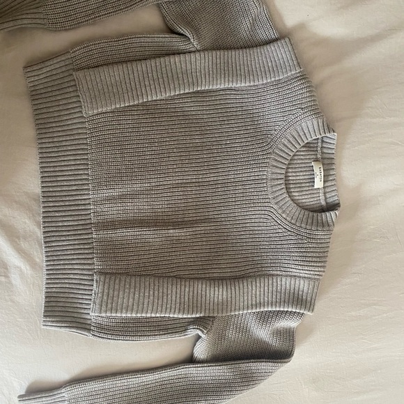 Aritzia Babaton grey sweater M - Picture 4 of 5